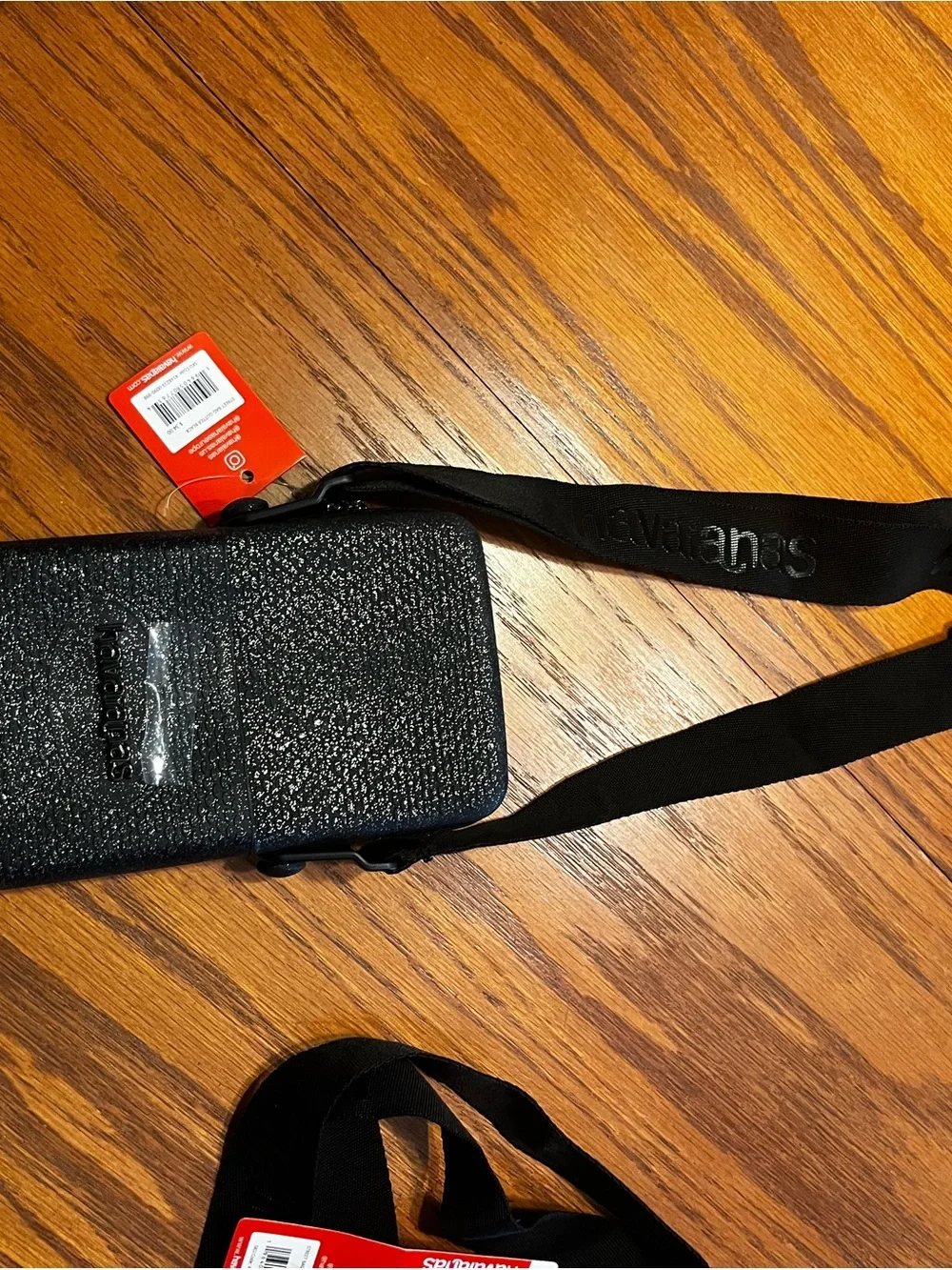 Havaianas Black Textured Crossbody Phone Pouch